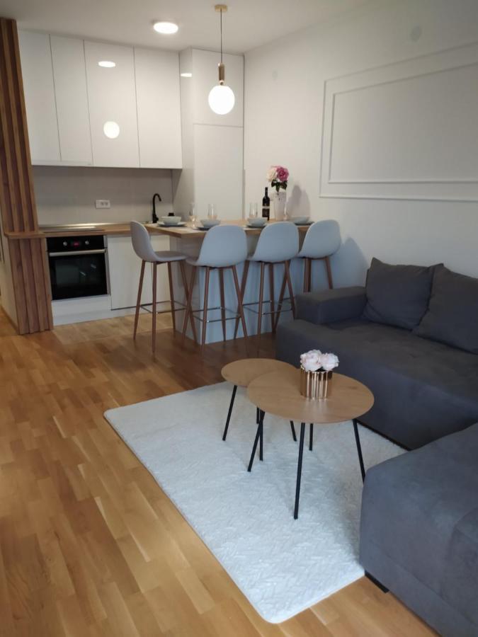 Apartman Milla Lux Novi Sad Eksteriør billede